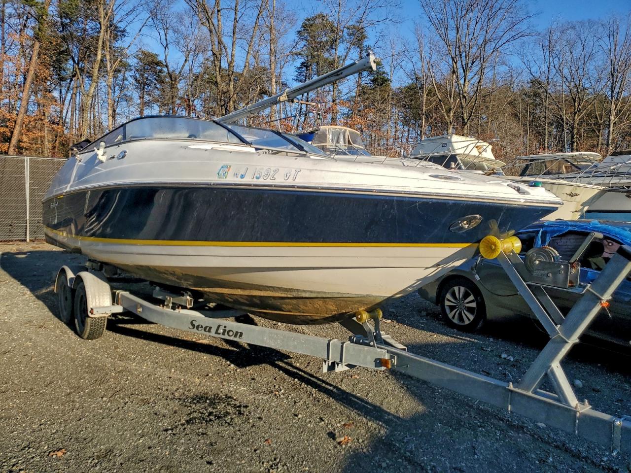 Salvage Regal 2565 Boat Image