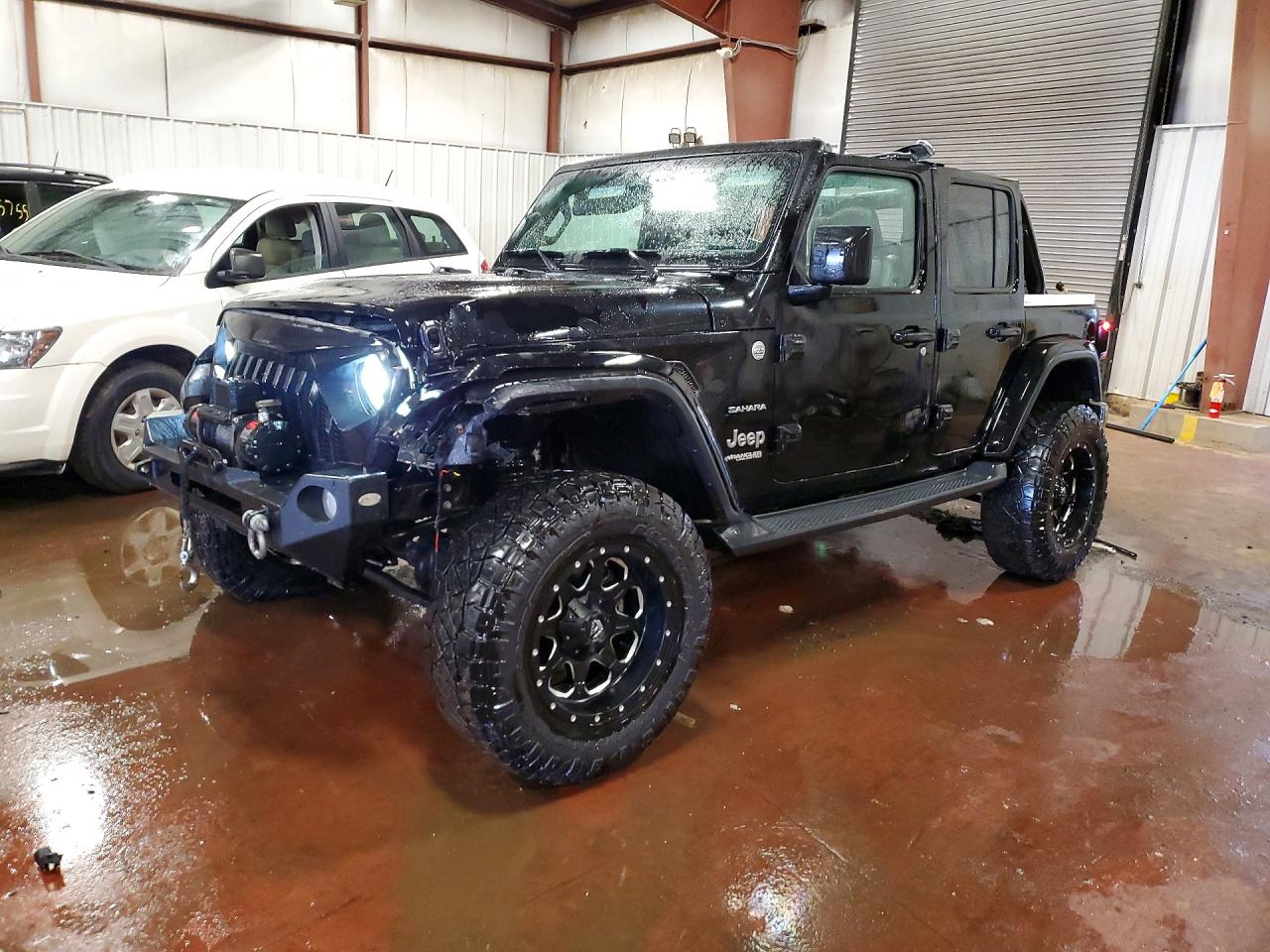 Salvage Jeep Wrangler Image