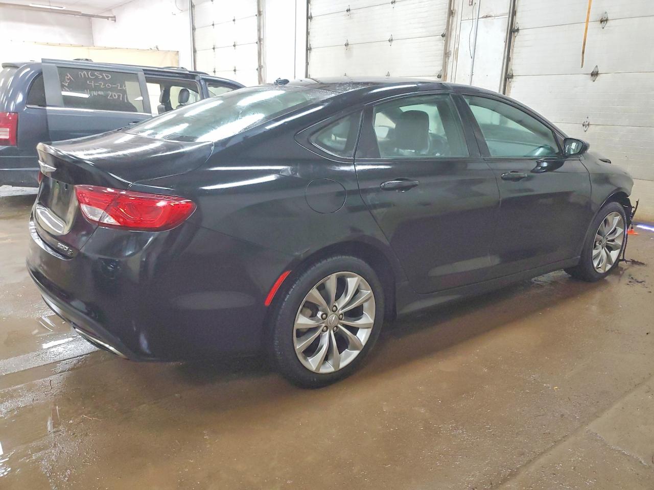 Chrysler 200 S