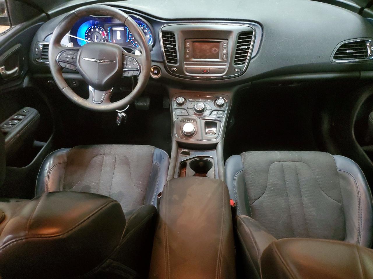 Chrysler 200 S