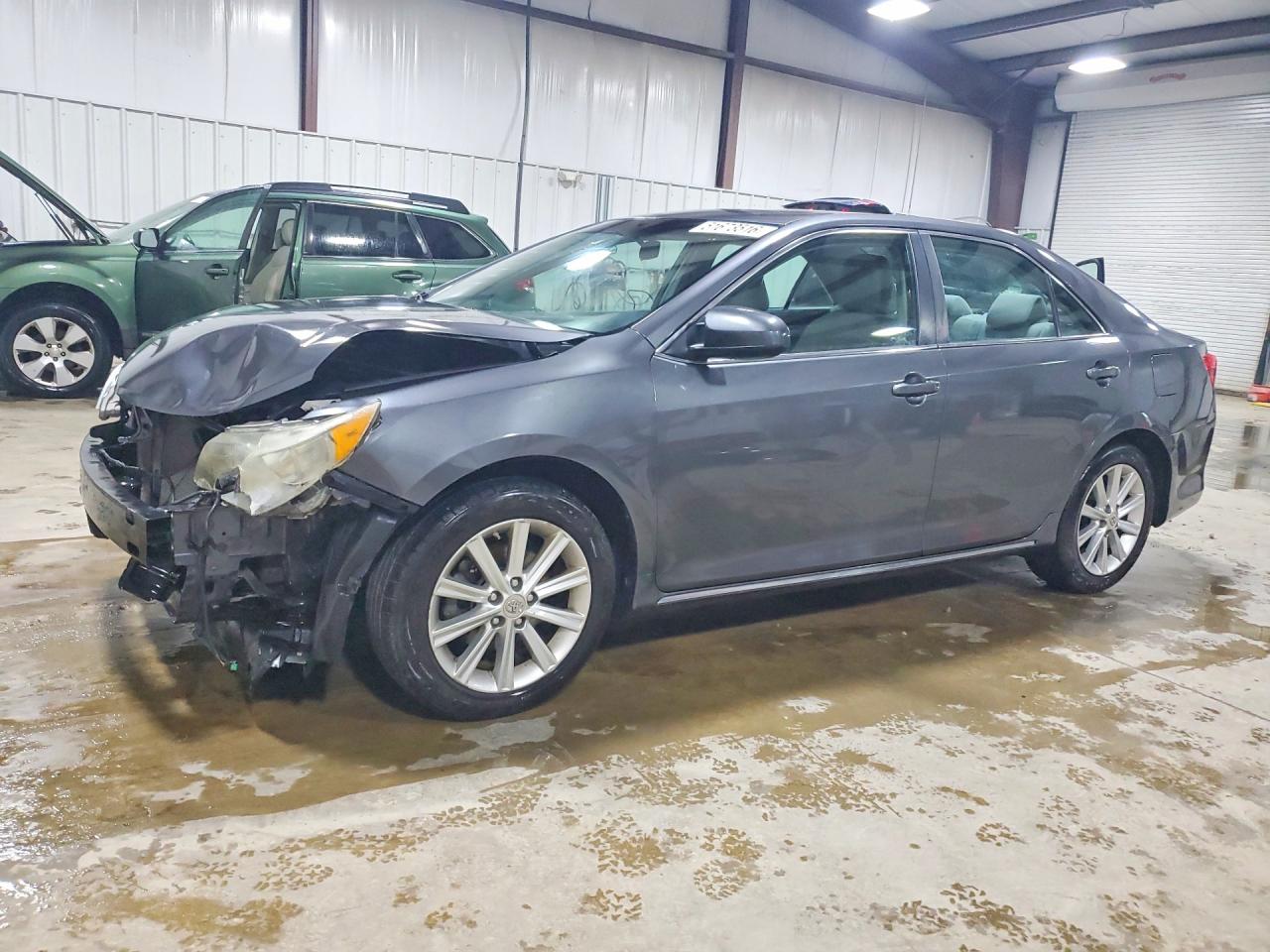 Salvage Toyota Camry Image