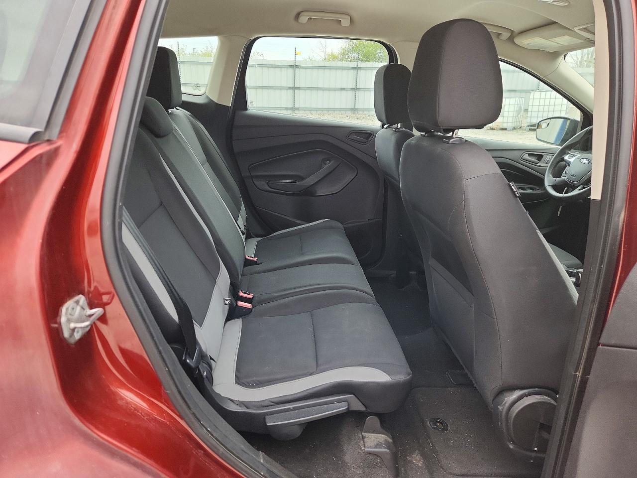 Ford Escape S