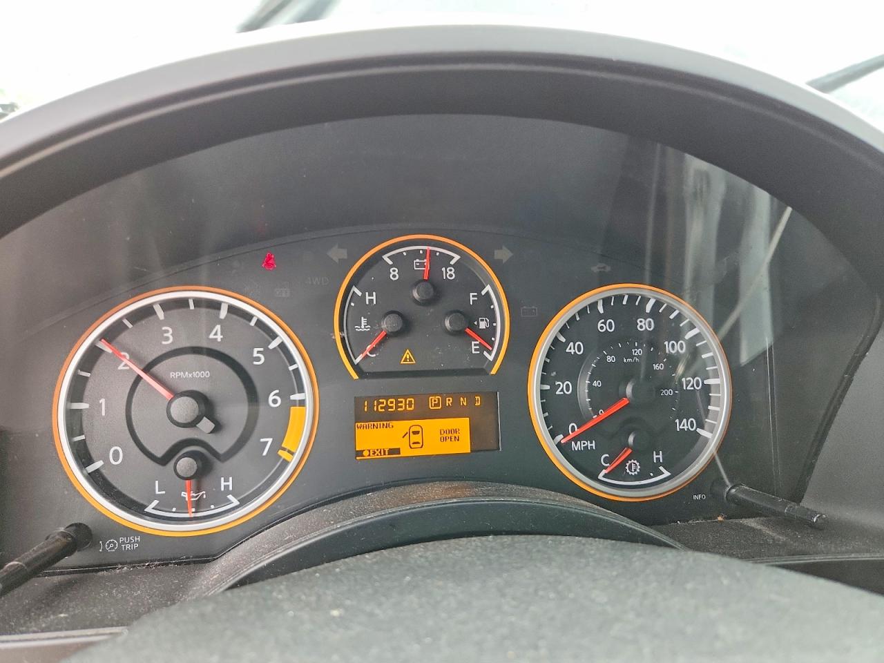 Nissan Titan Se