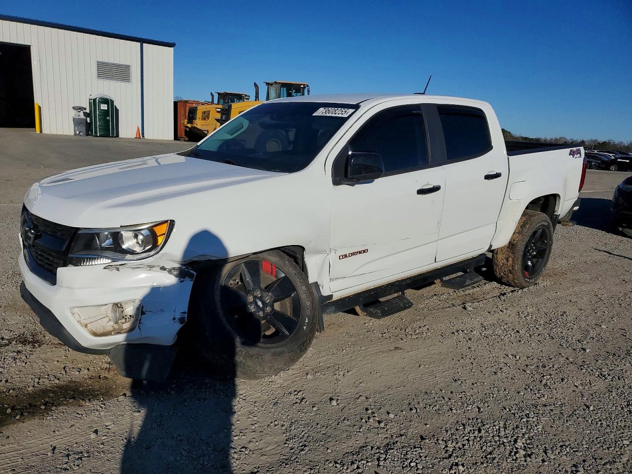 Salvage Chevrolet Colorado Image