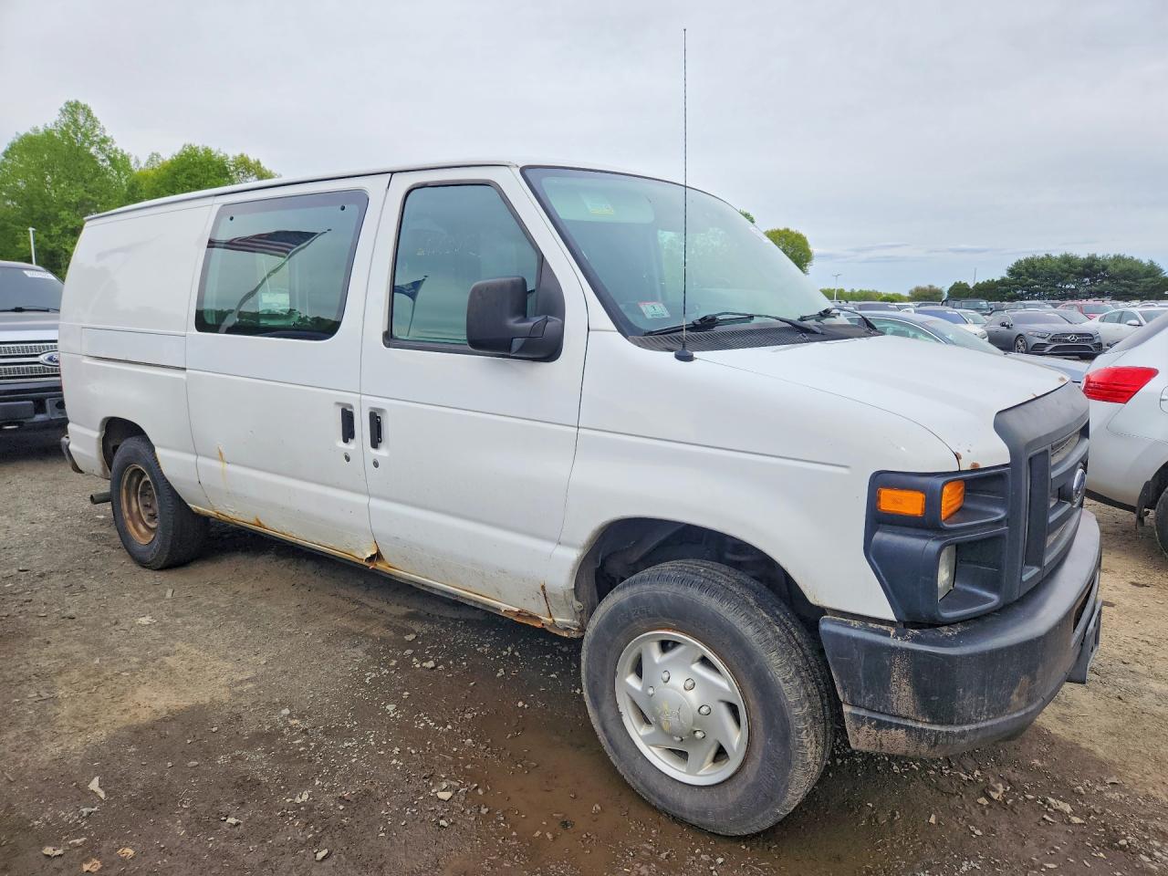 Ford Econoline E150 Van