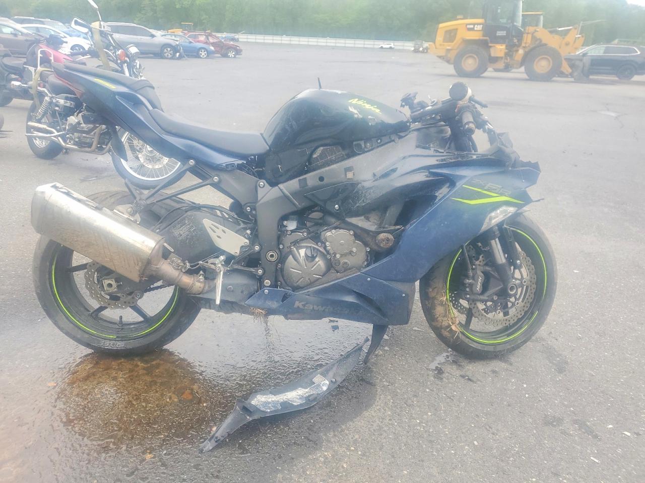 Salvage Kawasaki Ninja 600 Image