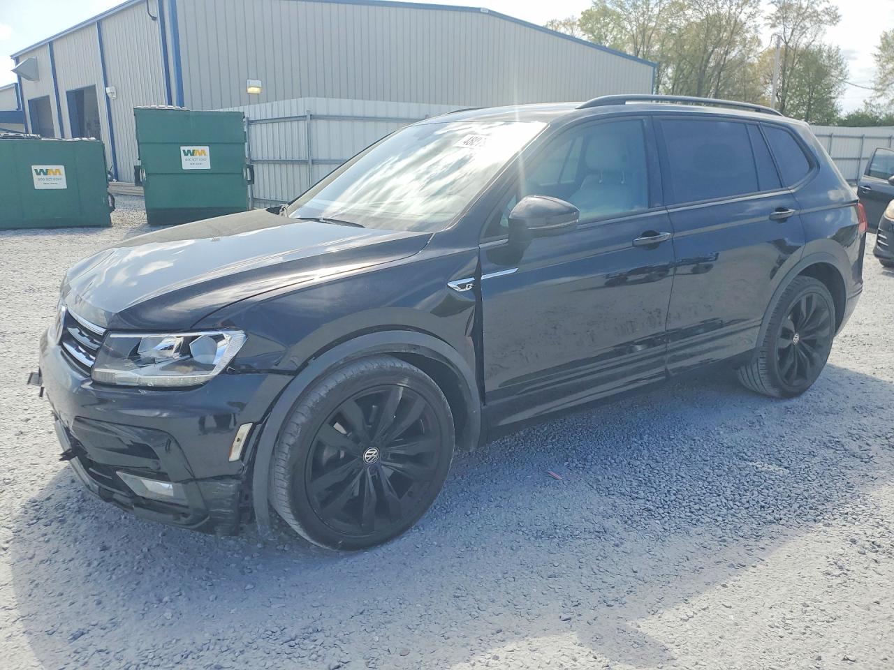Salvage Volkswagen Tiguan Image
