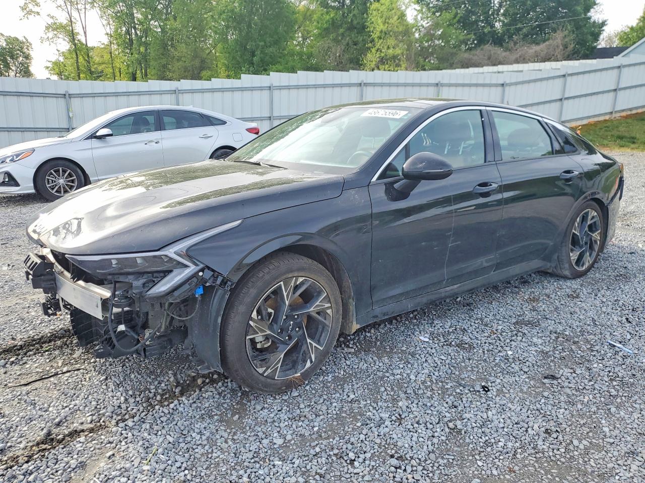 Salvage Kia K5 Image