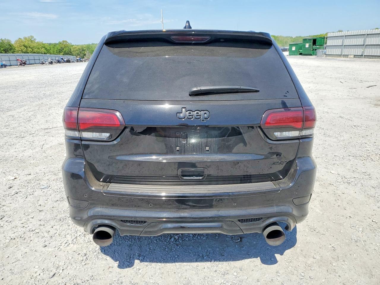 Jeep Cherokee Srt-8