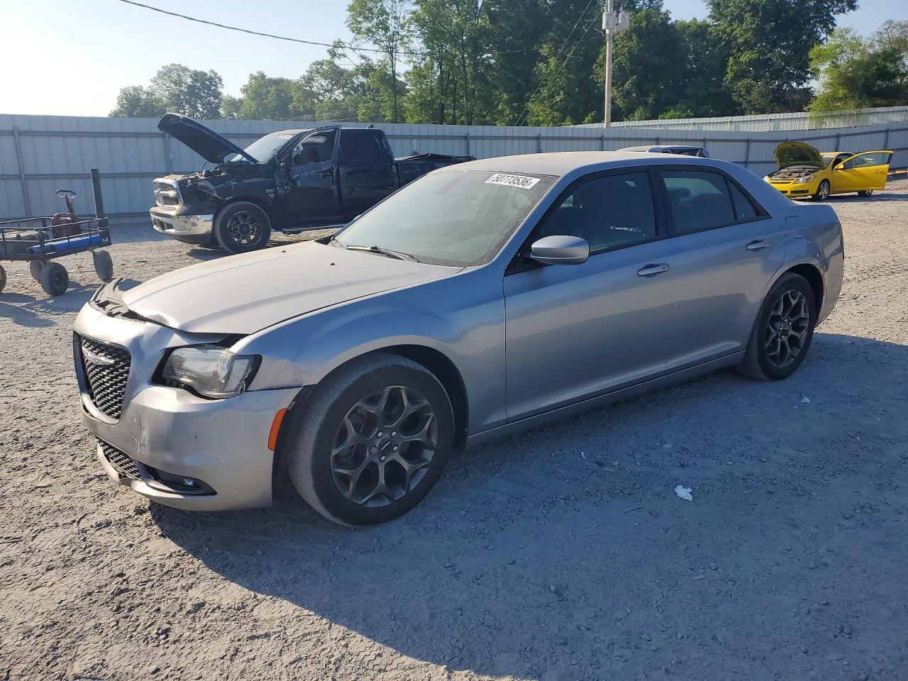 Salvage Chrysler 300 Image