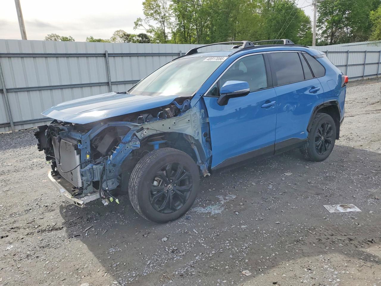 Salvage Toyota RAV4 Image