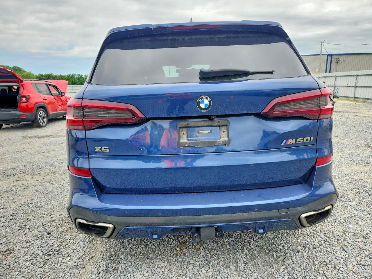BMW X Series M50i