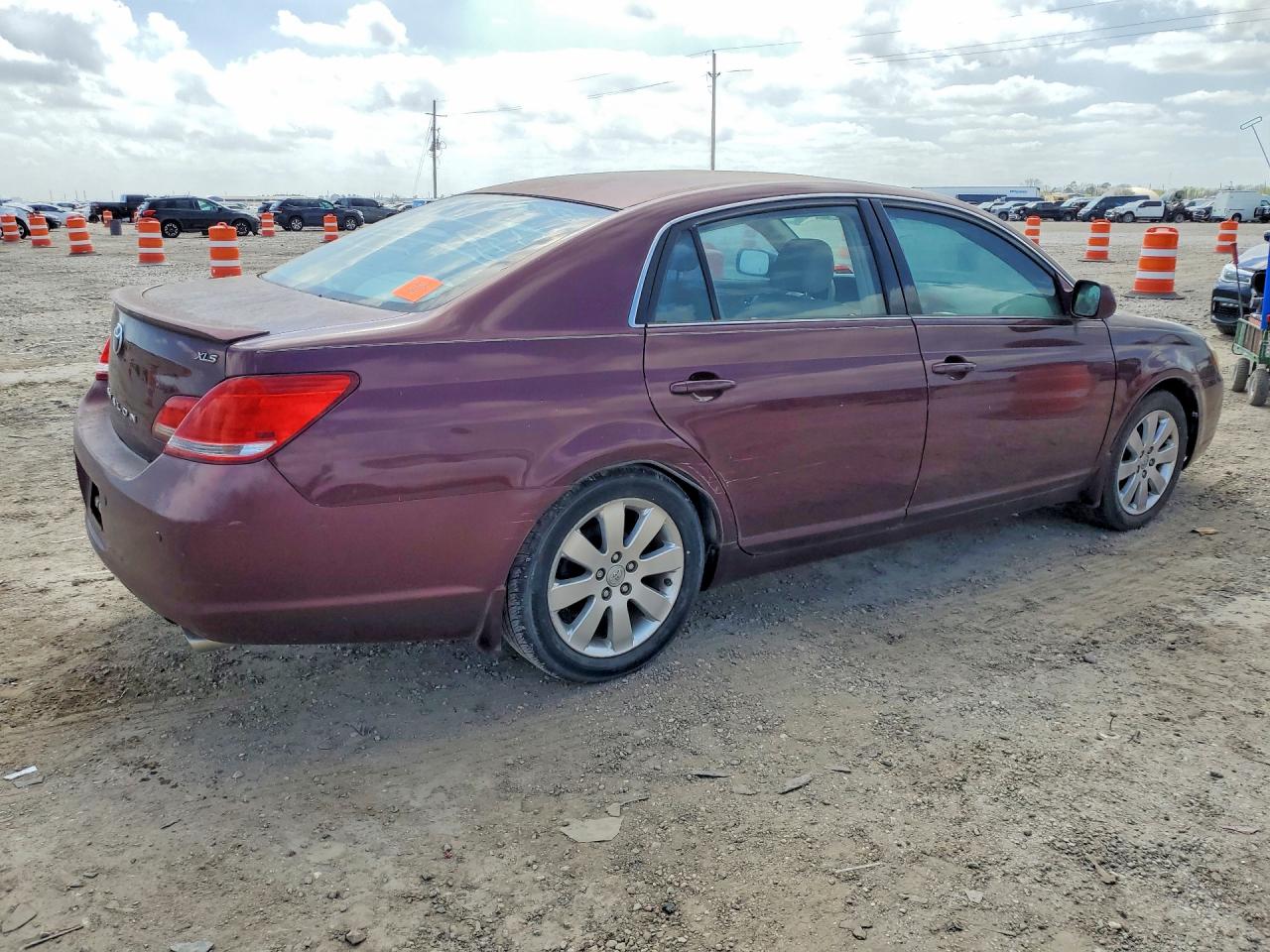 Toyota Avalon Xls