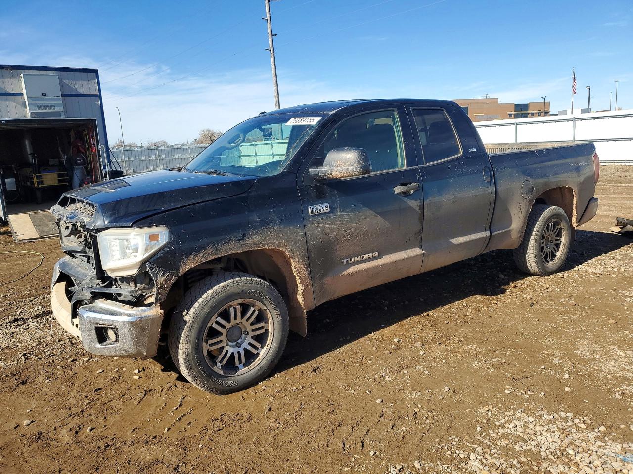 Salvage Toyota Tundra Image