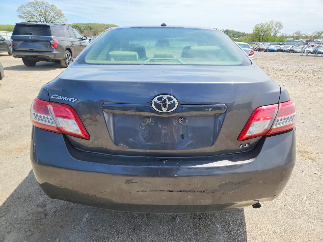 Toyota Camry Le