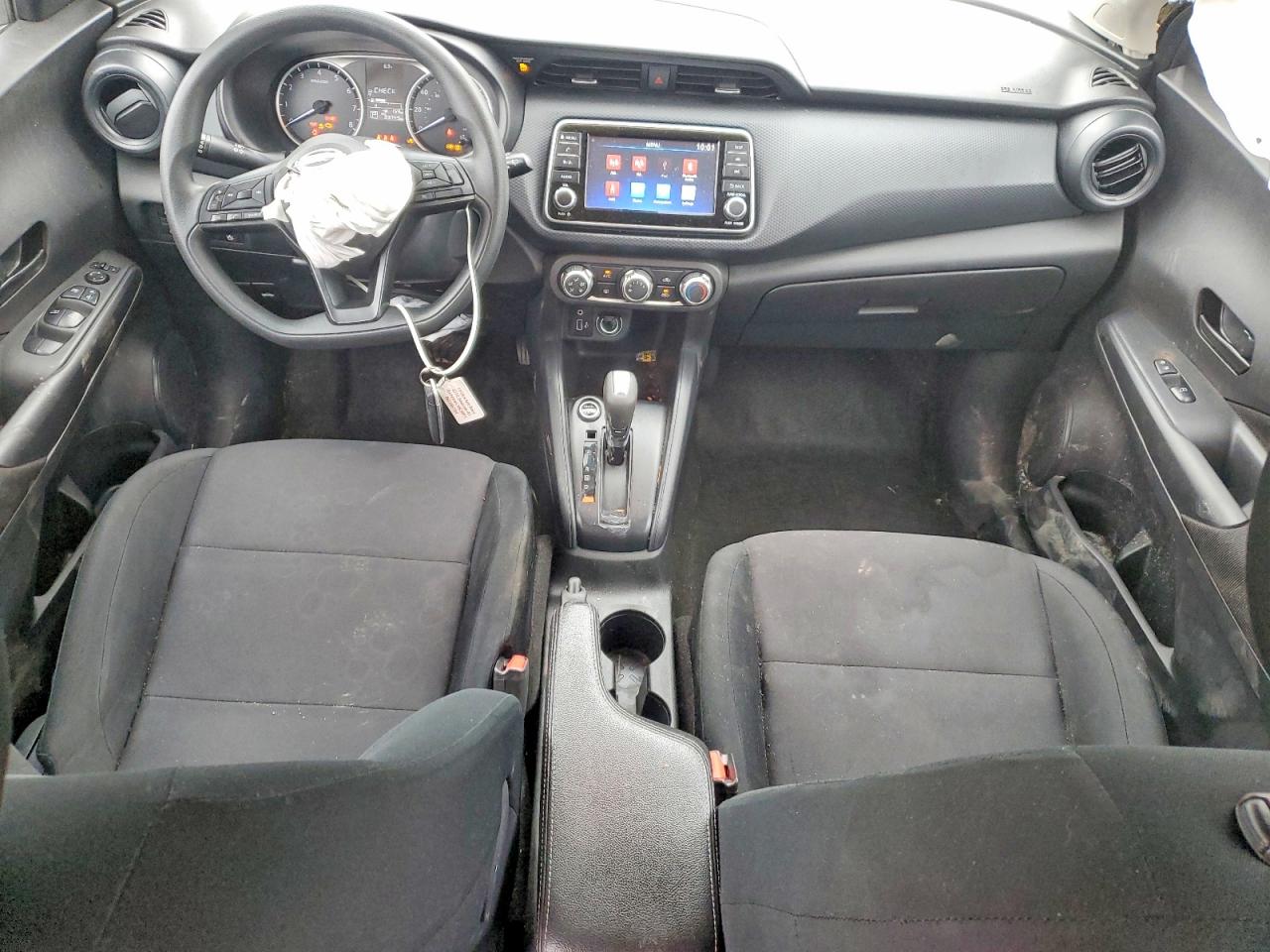 Nissan Kicks S