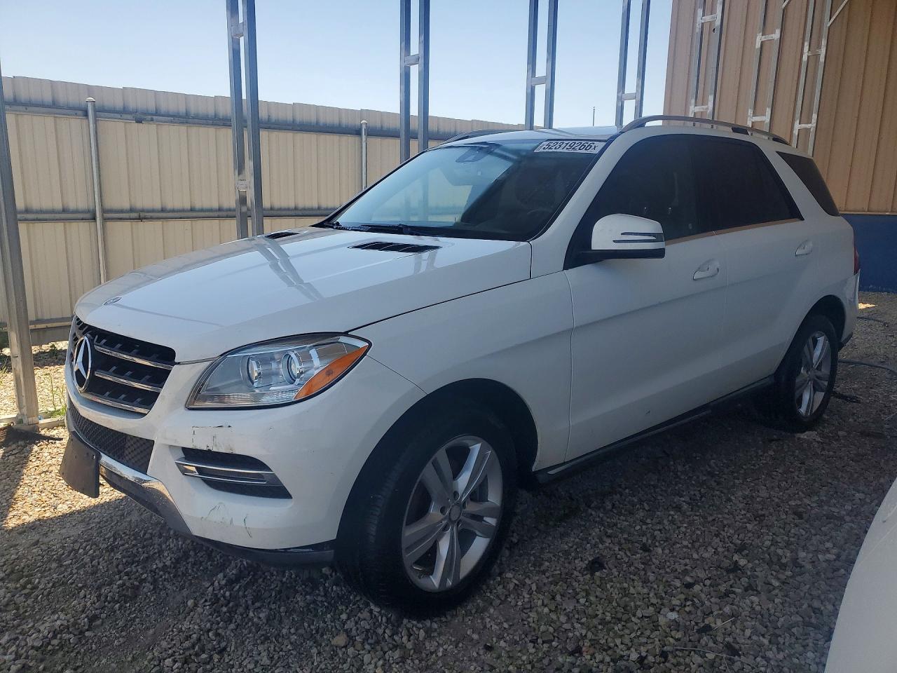 Salvage Mercedes-Benz M-Class Image