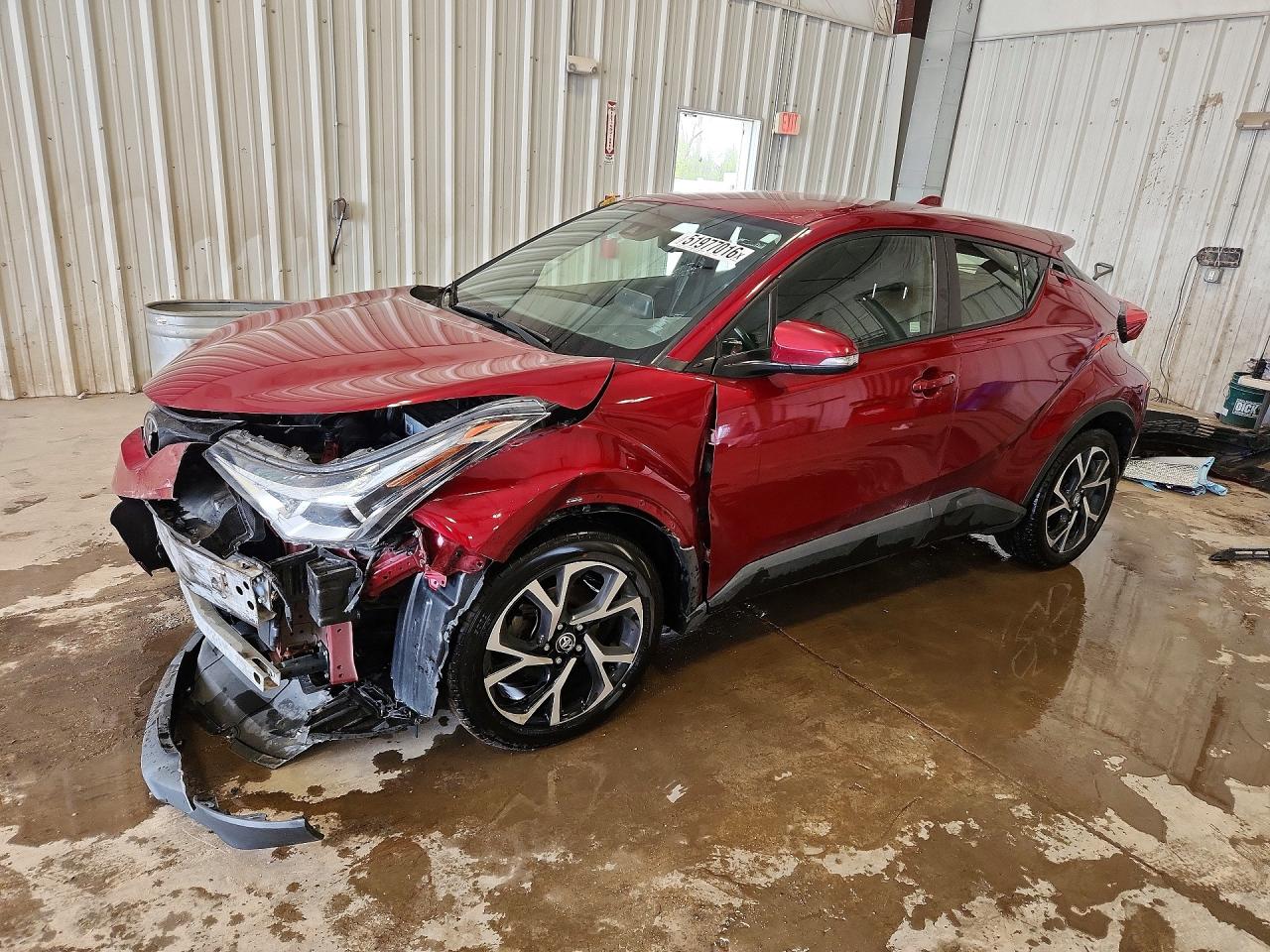 Salvage Toyota C-HR Image