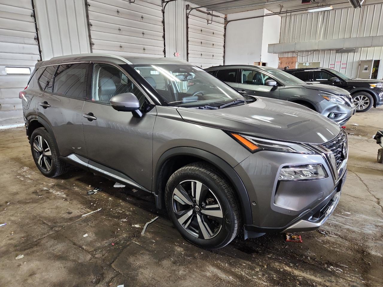 Nissan Rogue Platinum