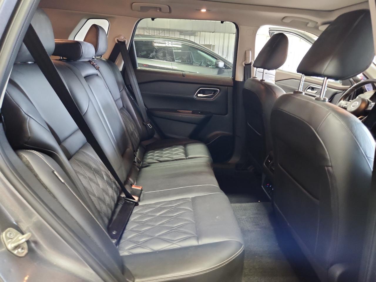 Nissan Rogue Platinum