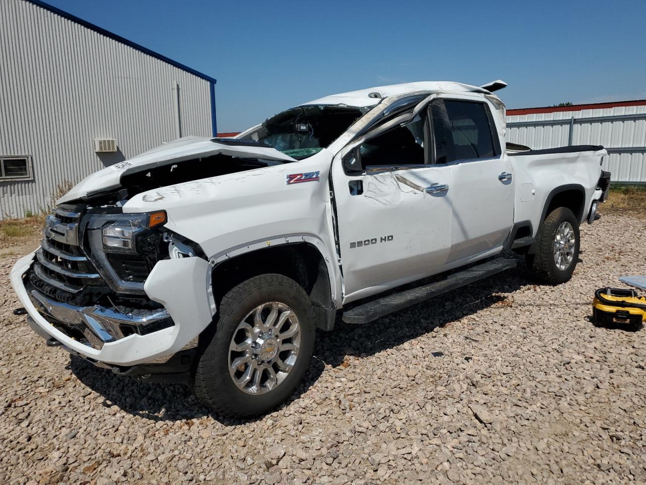 Salvage Chevrolet Silverado Image