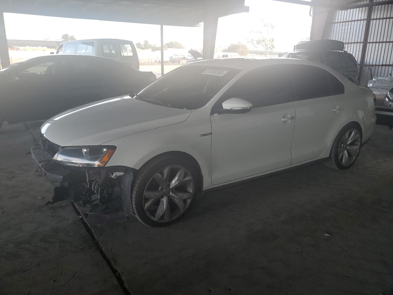 Salvage Volkswagen Jetta Image