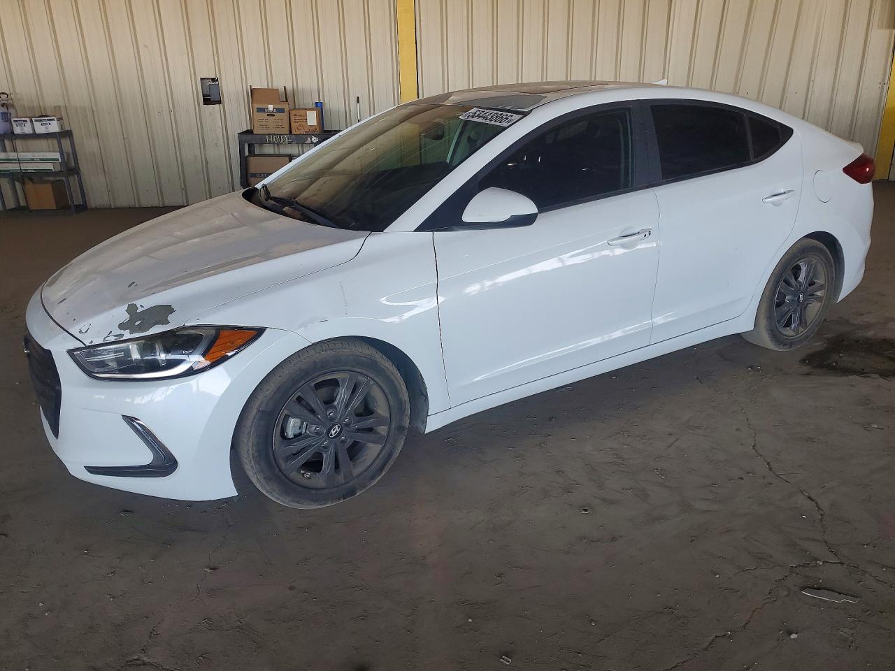 Salvage Hyundai ELANTRA Image