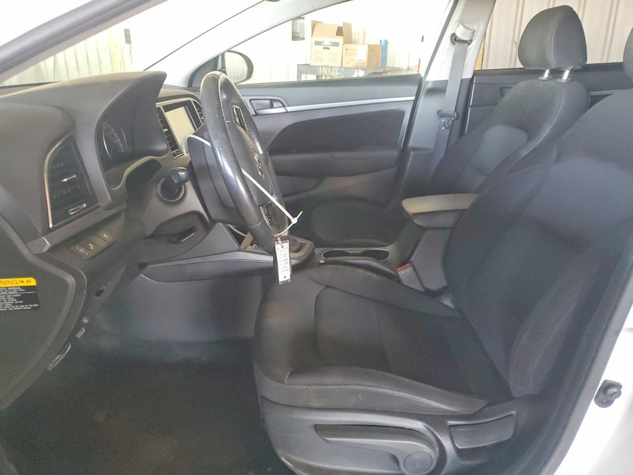 Hyundai ELANTRA Value Edition