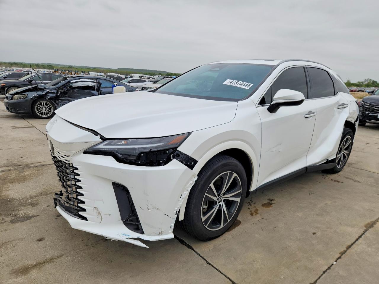 Salvage Lexus RX Image