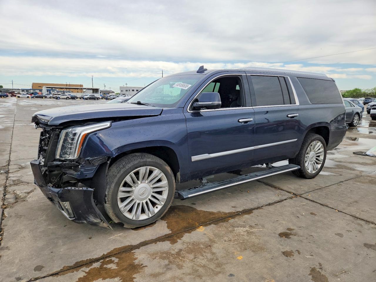 Salvage Cadillac Escalade Image