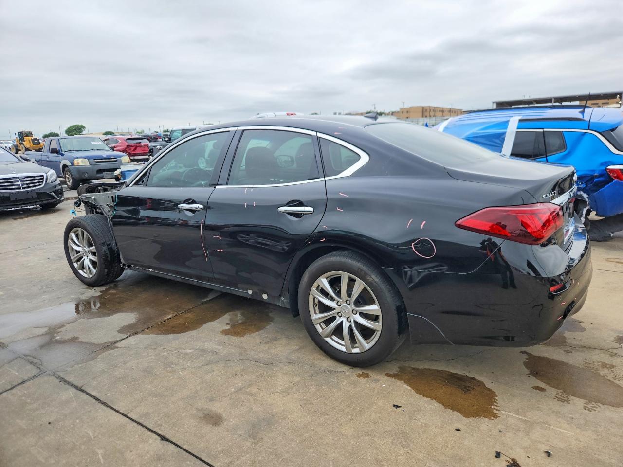 INFINITI Q70 3.7 Luxe