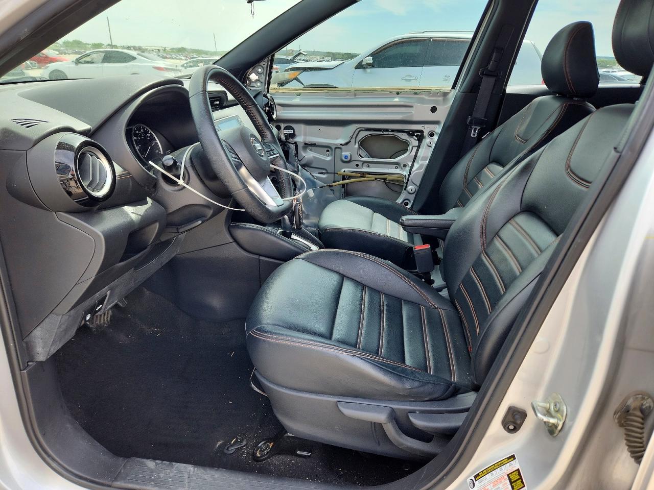 Nissan Kicks Sr