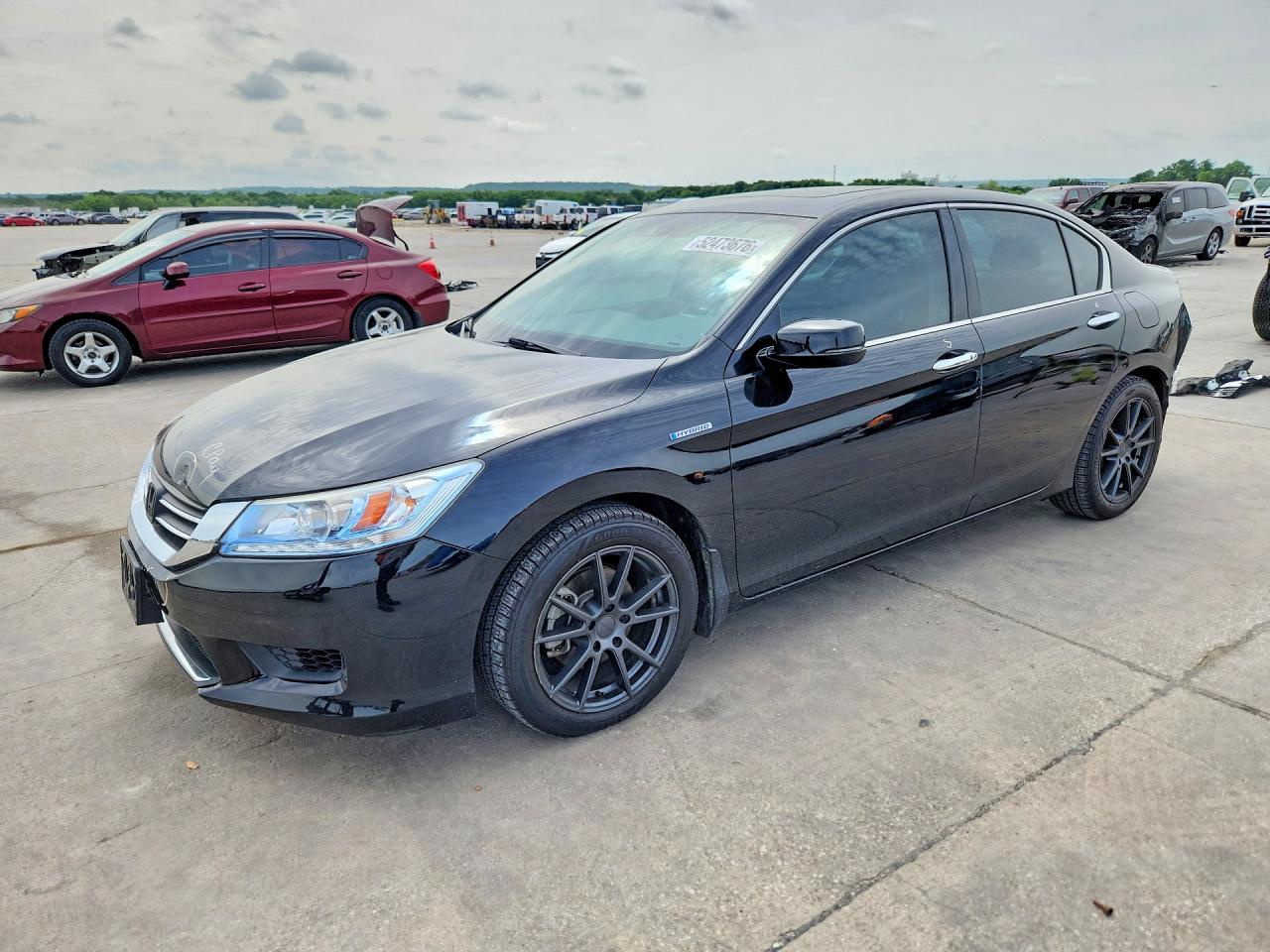 Salvage Honda Accord Image
