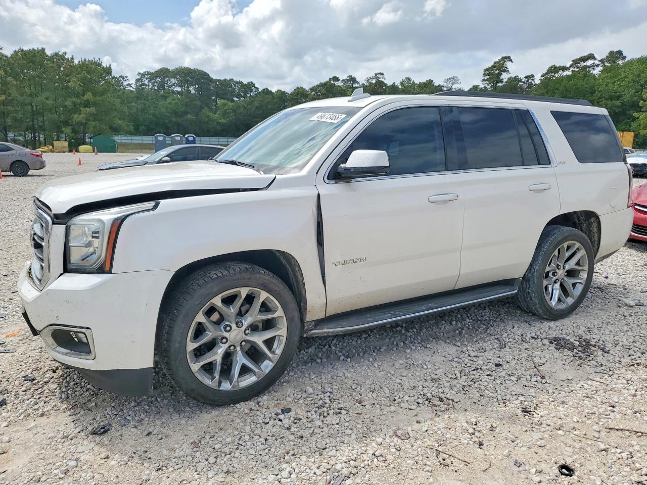 Salvage GMC Yukon Image