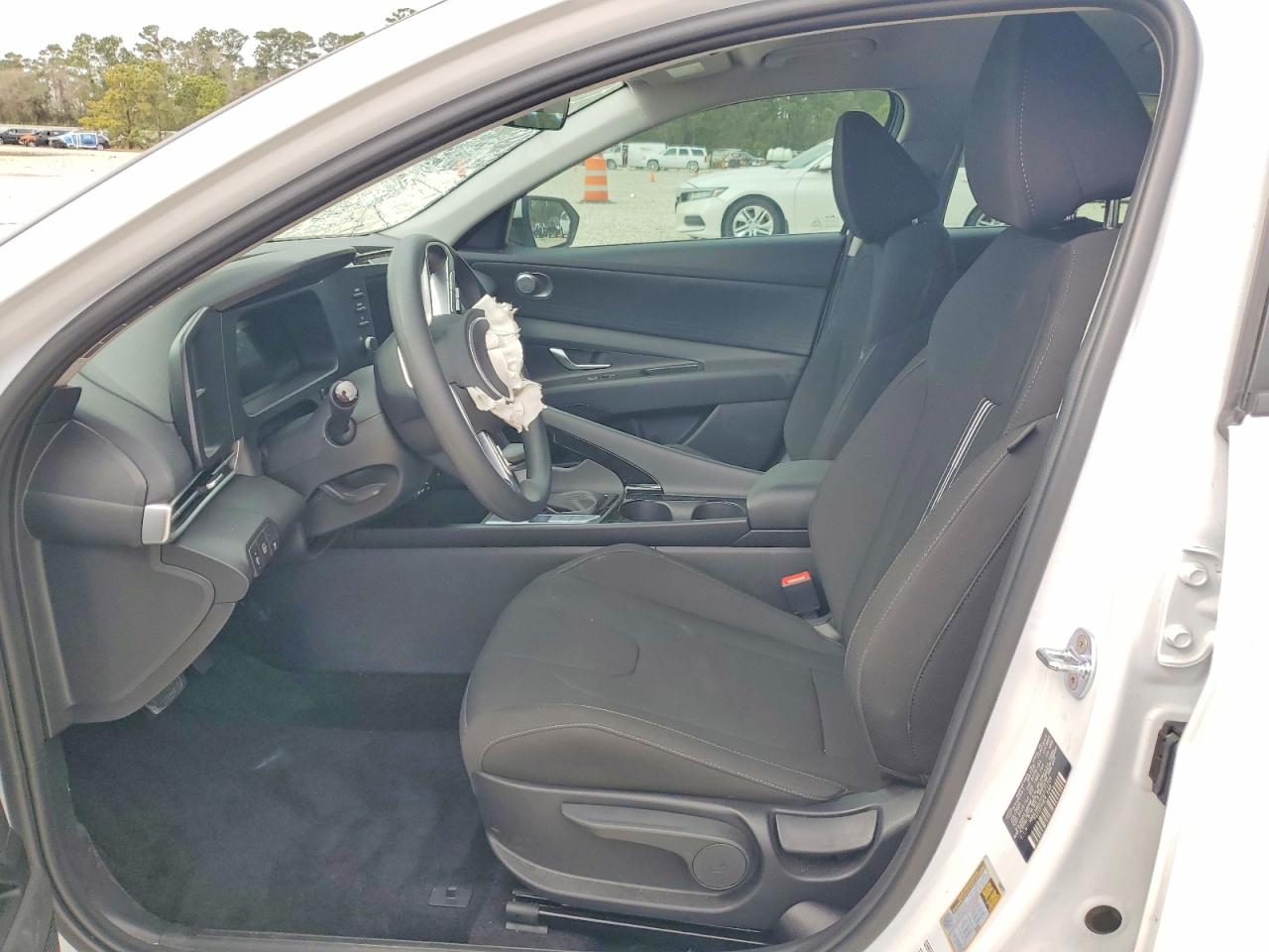 Hyundai ELANTRA Blue