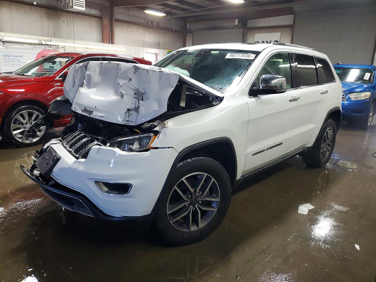 Salvage Jeep Cherokee Image