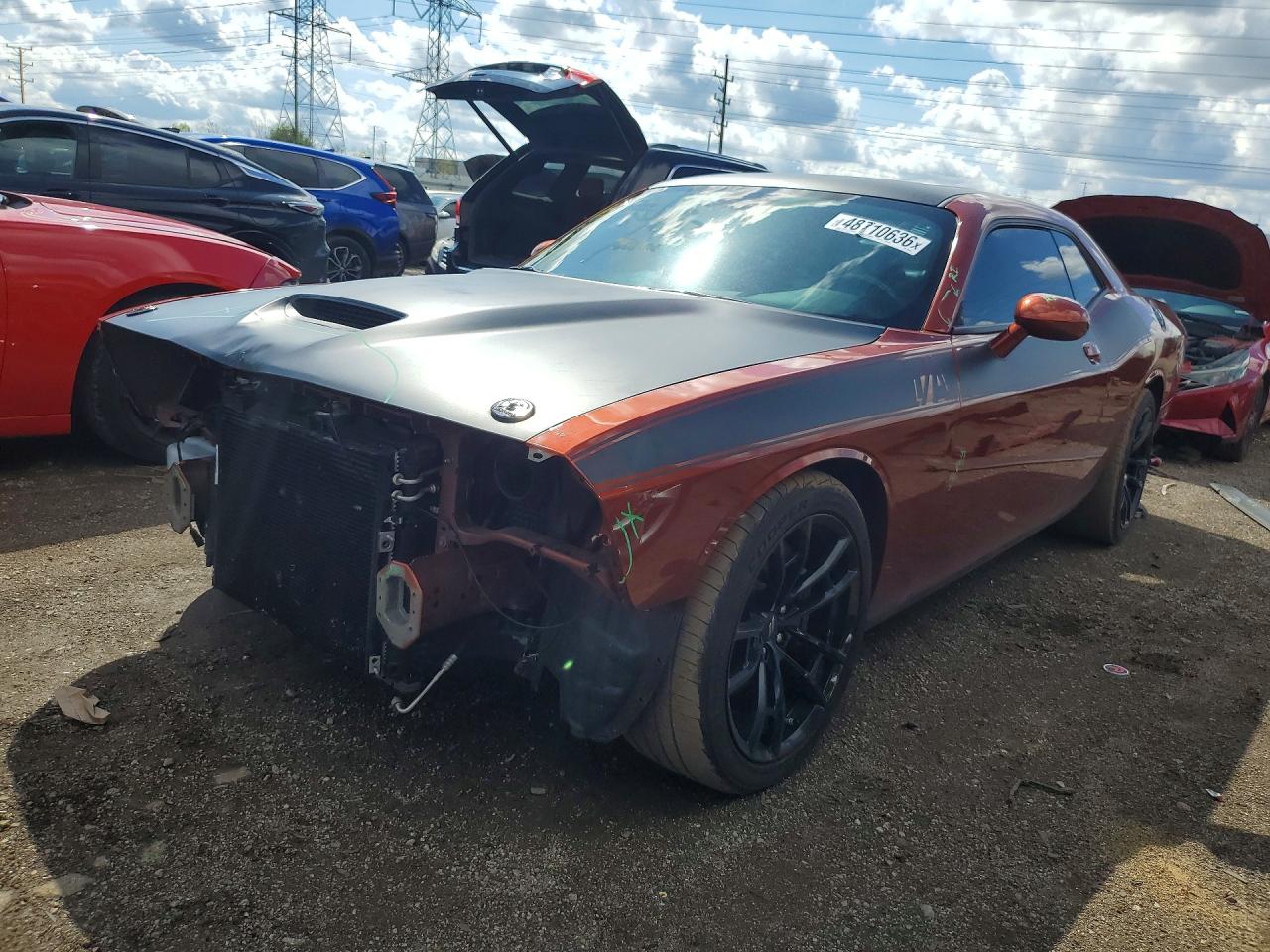 Salvage Dodge Challenger Image