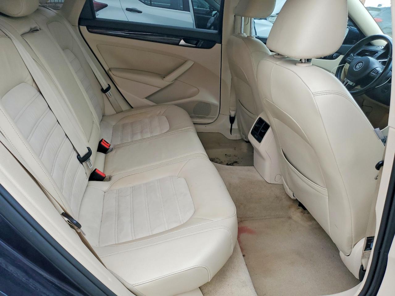 Volkswagen Passat Sel