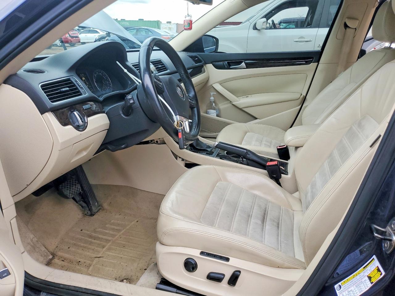 Volkswagen Passat Sel