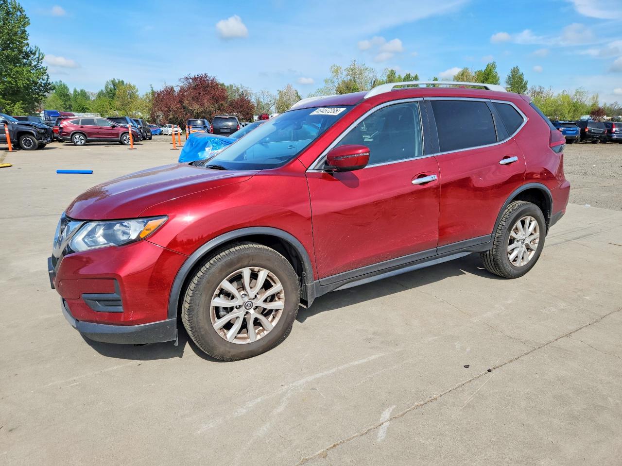 Salvage Nissan Rogue Image