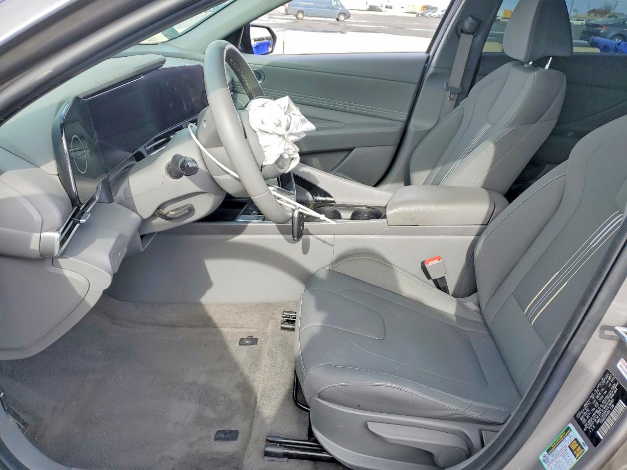 Hyundai ELANTRA Sel