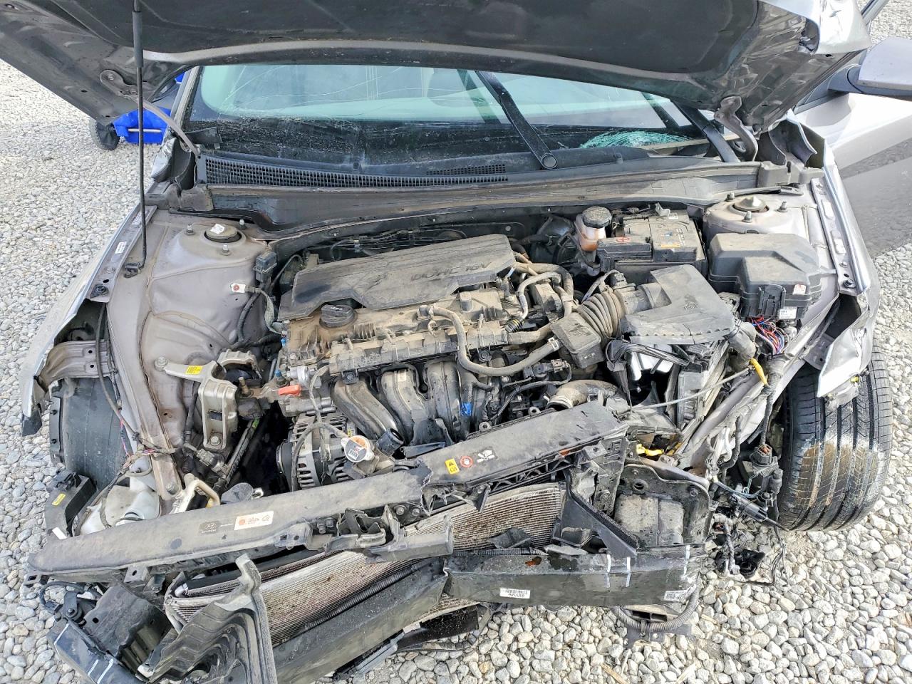 Hyundai ELANTRA Sel