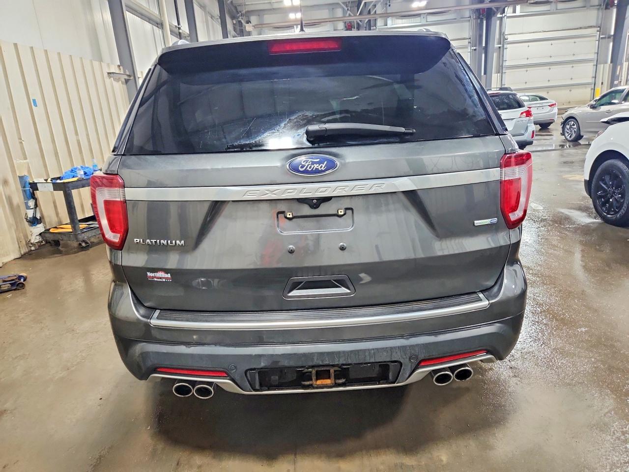 Ford Explorer Platinum