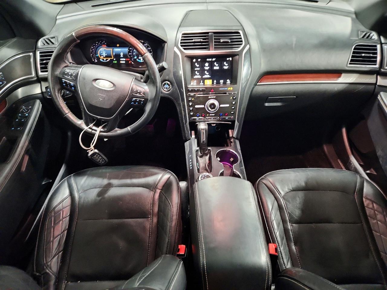 Ford Explorer Platinum