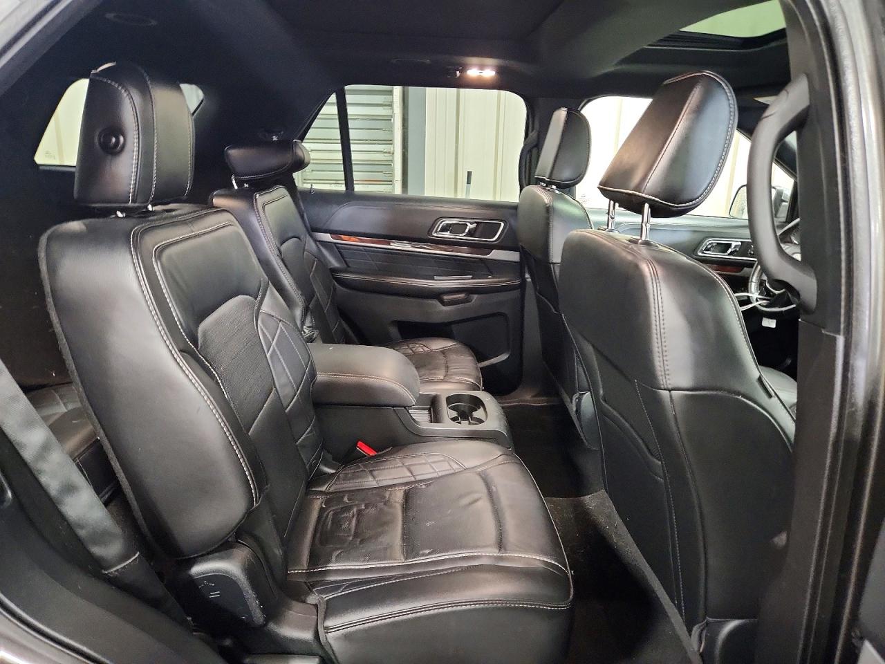 Ford Explorer Platinum