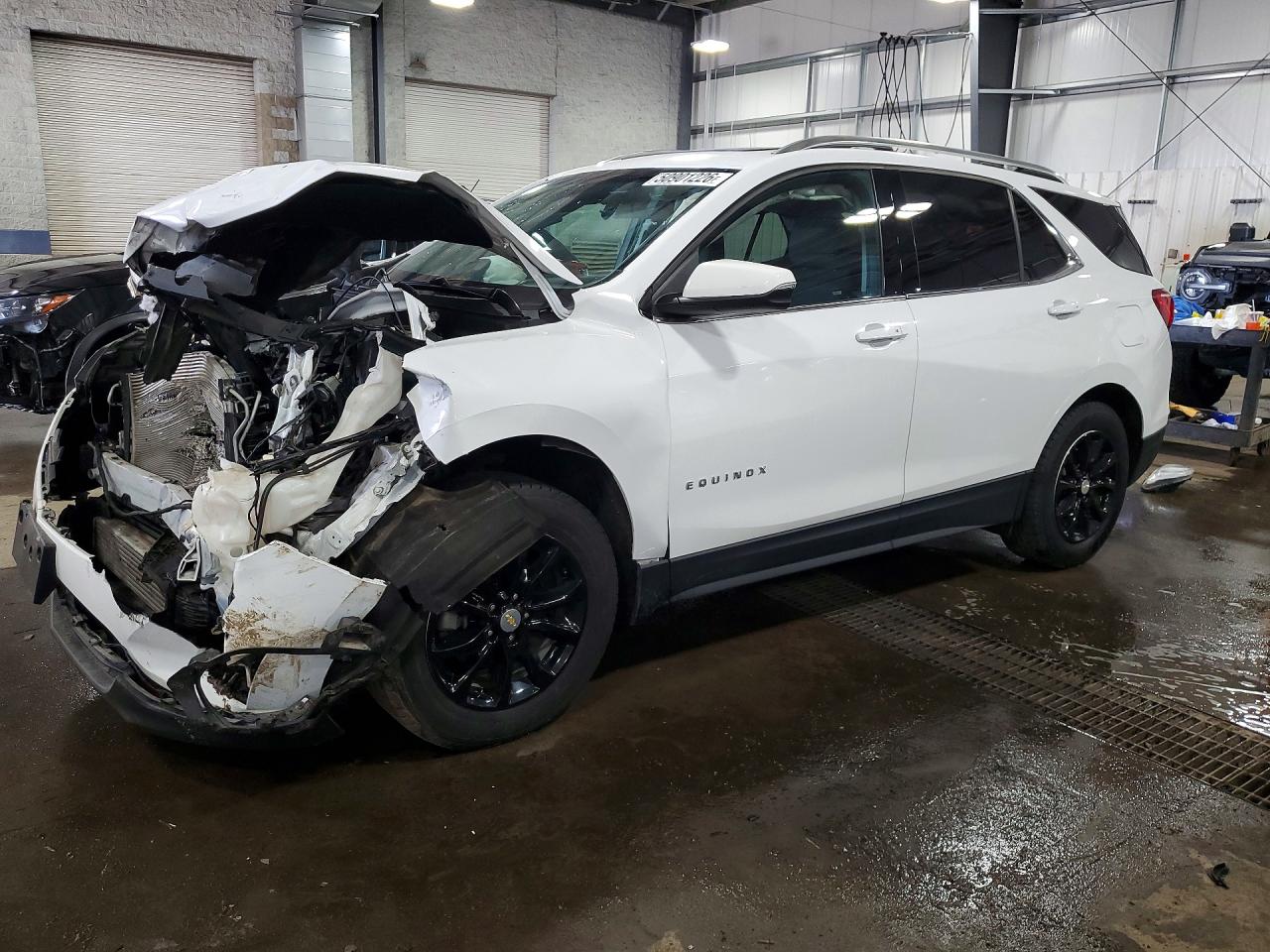 Salvage Chevrolet Equinox Image
