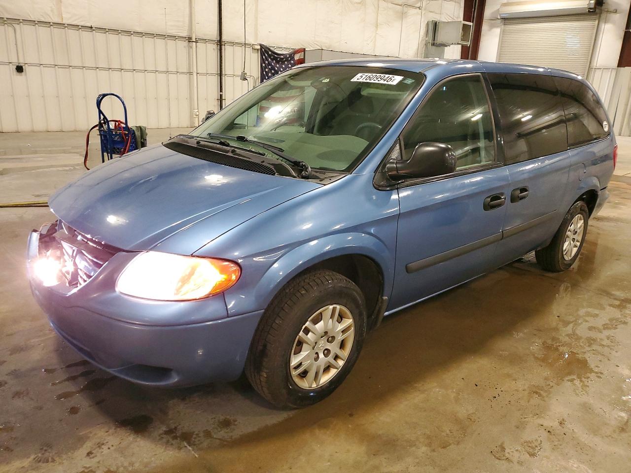 Salvage Dodge Caravan Image