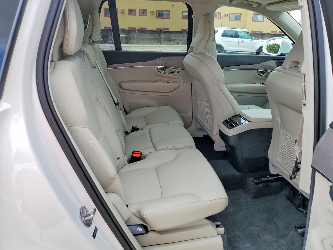 Volvo XC90 Plus