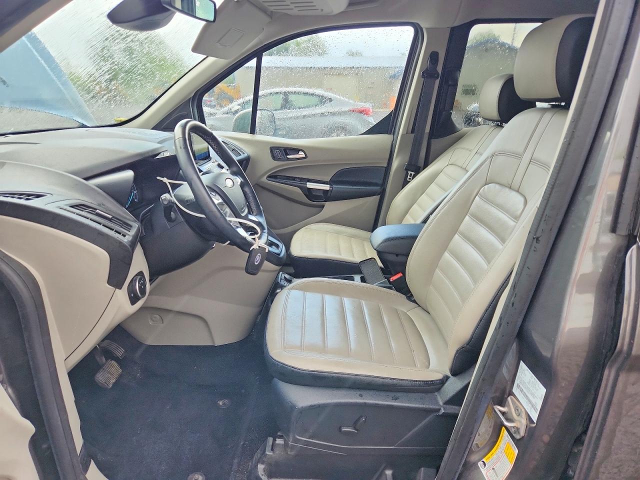 Ford Transit Titanium