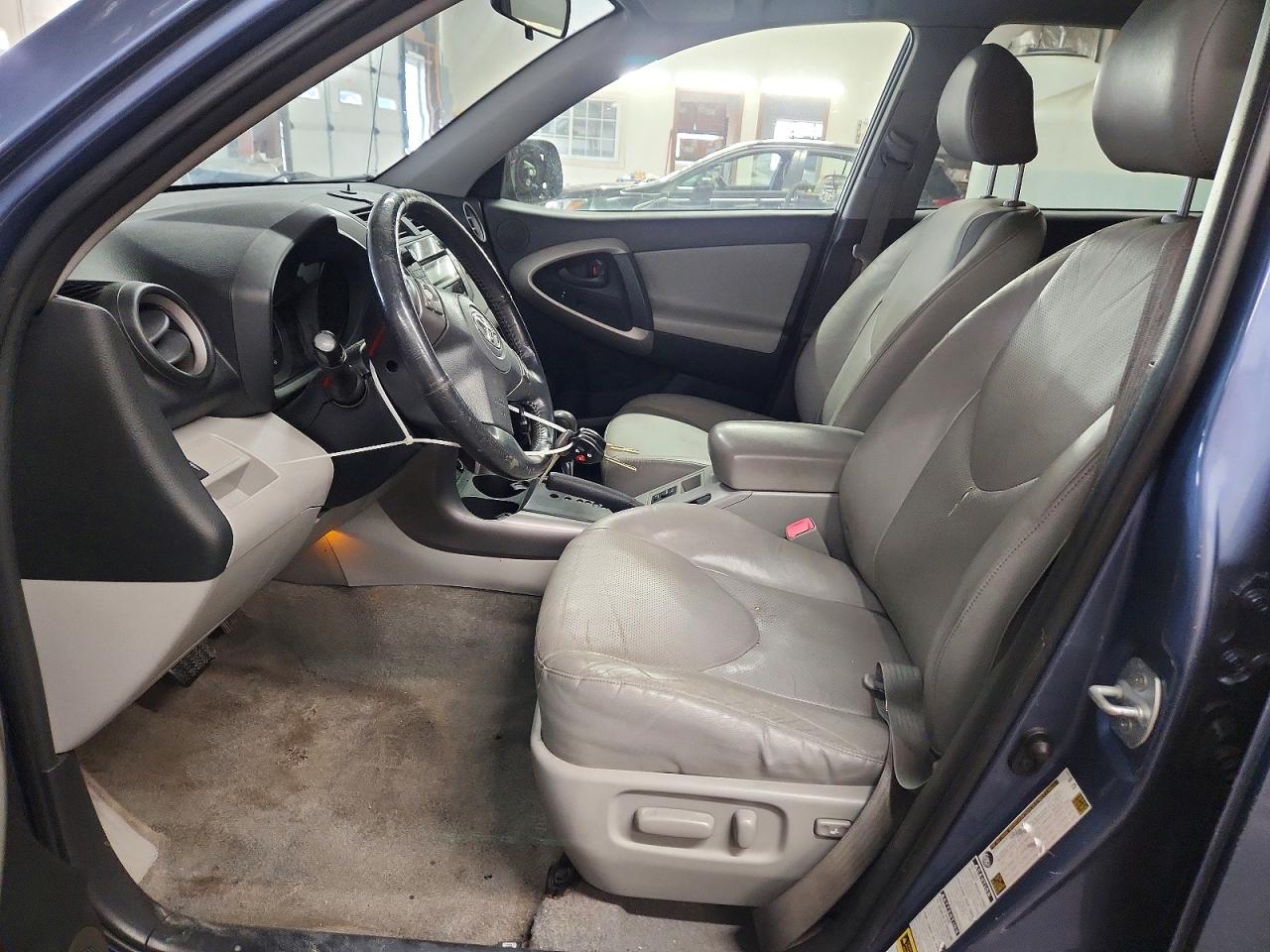 Toyota RAV4 Limited